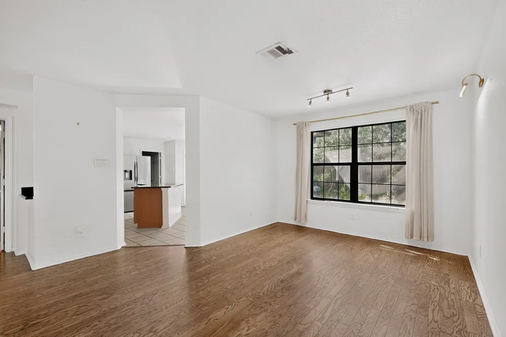 11517 Chatam Berry Lane Austin, TX 78748