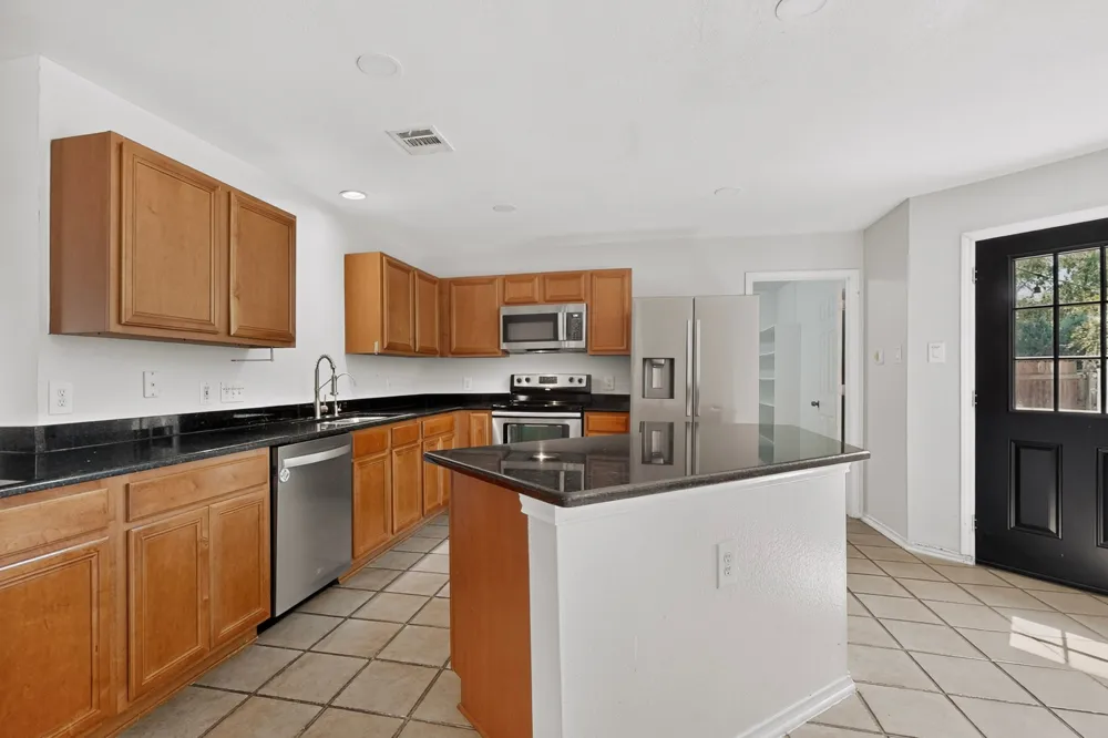 11517 Chatam Berry Lane Austin, TX 78748