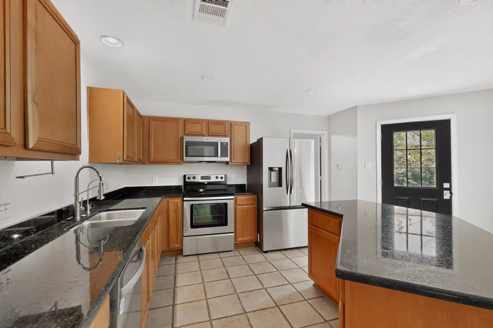 11517 Chatam Berry Lane Austin, TX 78748