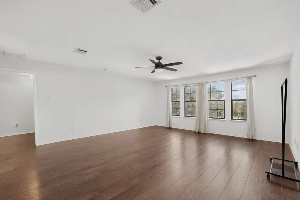 11517 Chatam Berry Lane Austin, TX 78748