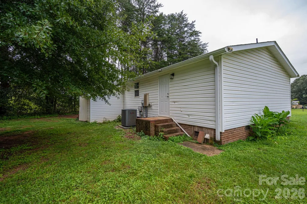 3515 Jeanette Drive Iron Station, NC 28080