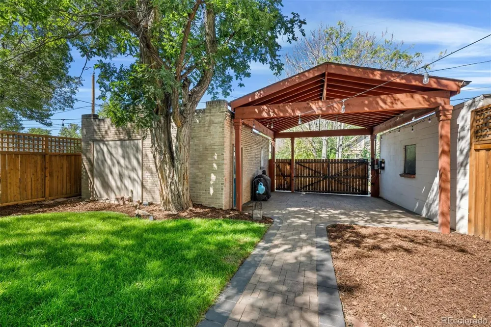 2643 York Street Denver, CO 80205