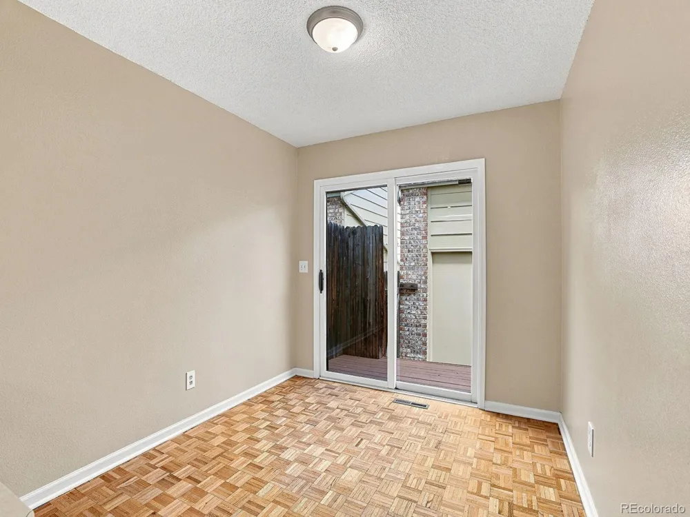 7712 S Cove Circle Centennial, CO 80122