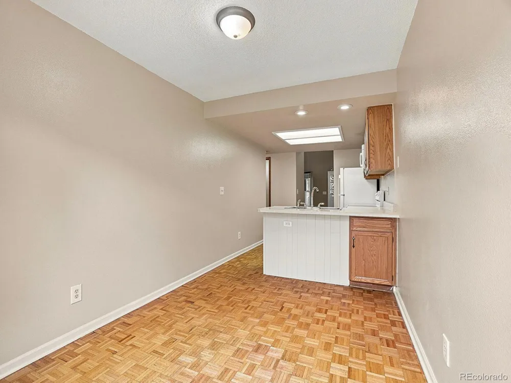 7712 S Cove Circle Centennial, CO 80122