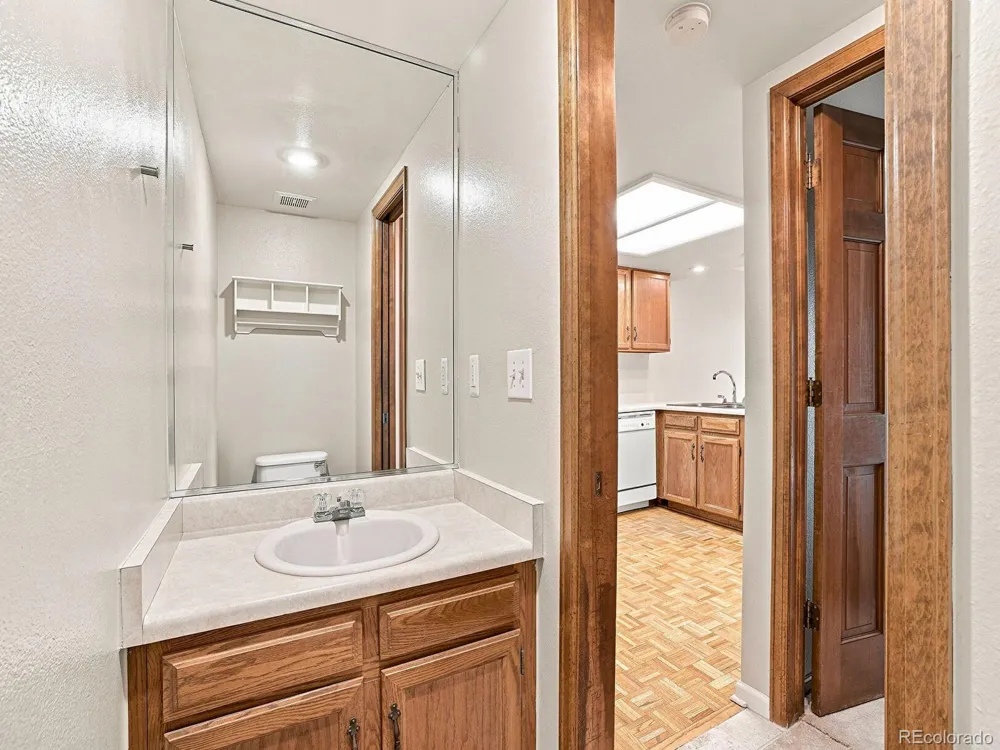 7712 S Cove Circle Centennial, CO 80122