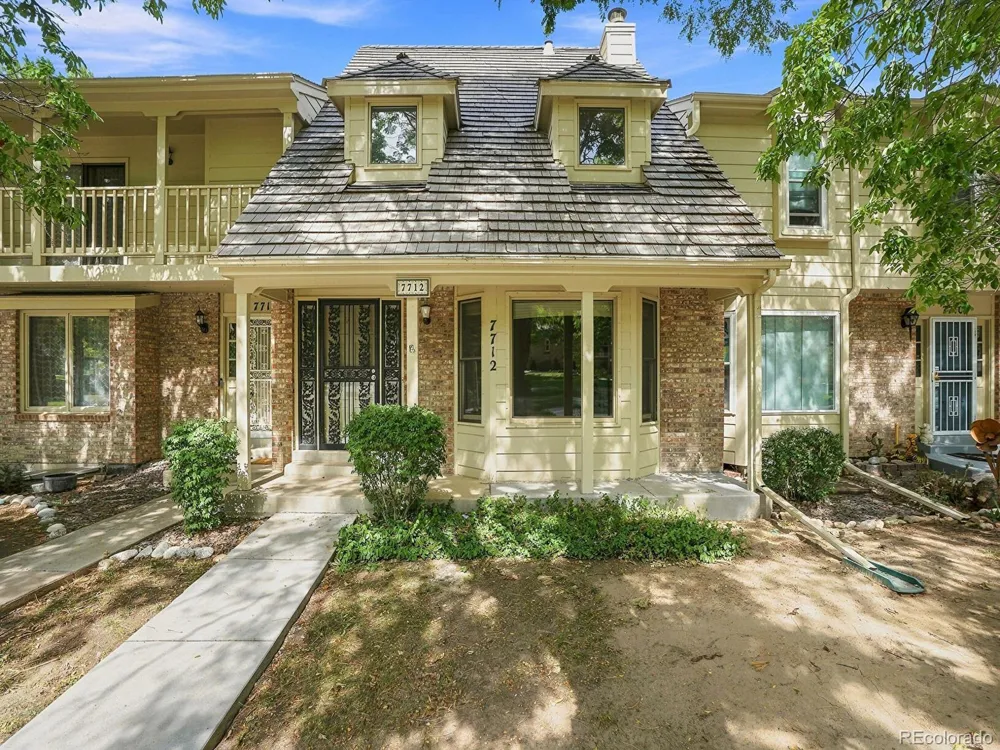 7712 S Cove Circle Centennial, CO 80122