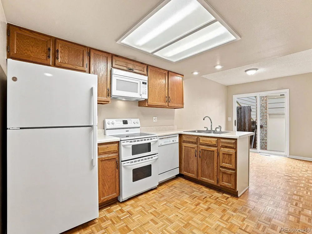 7712 S Cove Circle Centennial, CO 80122