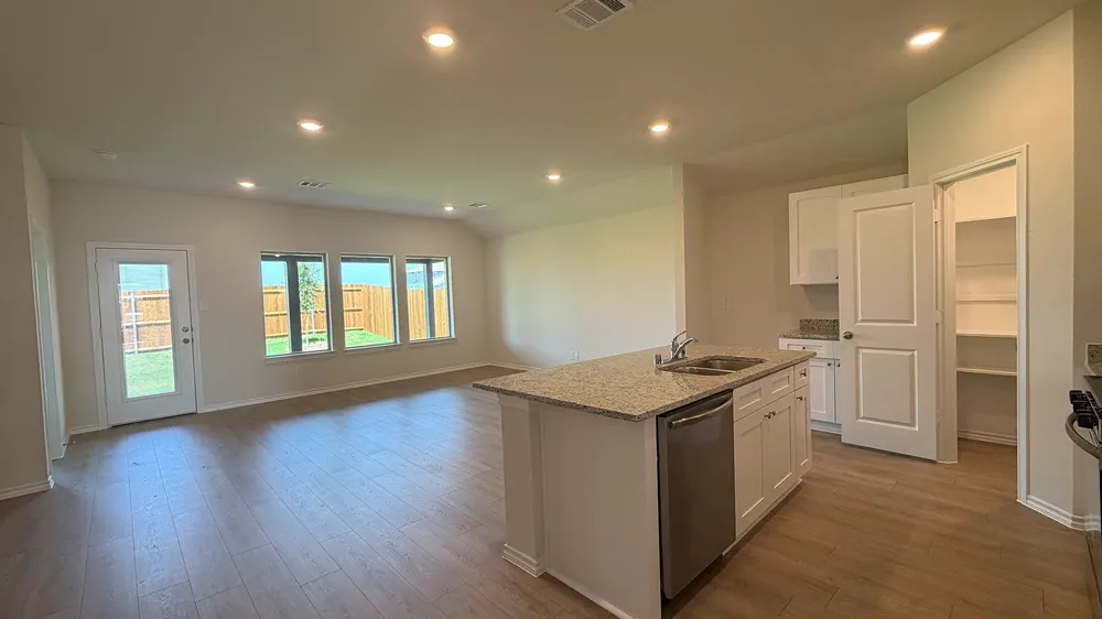 220 Van Horn Drive Terrell, TX 75160