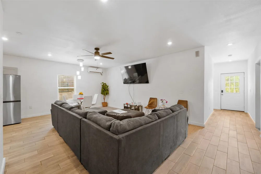 5405 Arcadia Drive Dallas, TX 75211