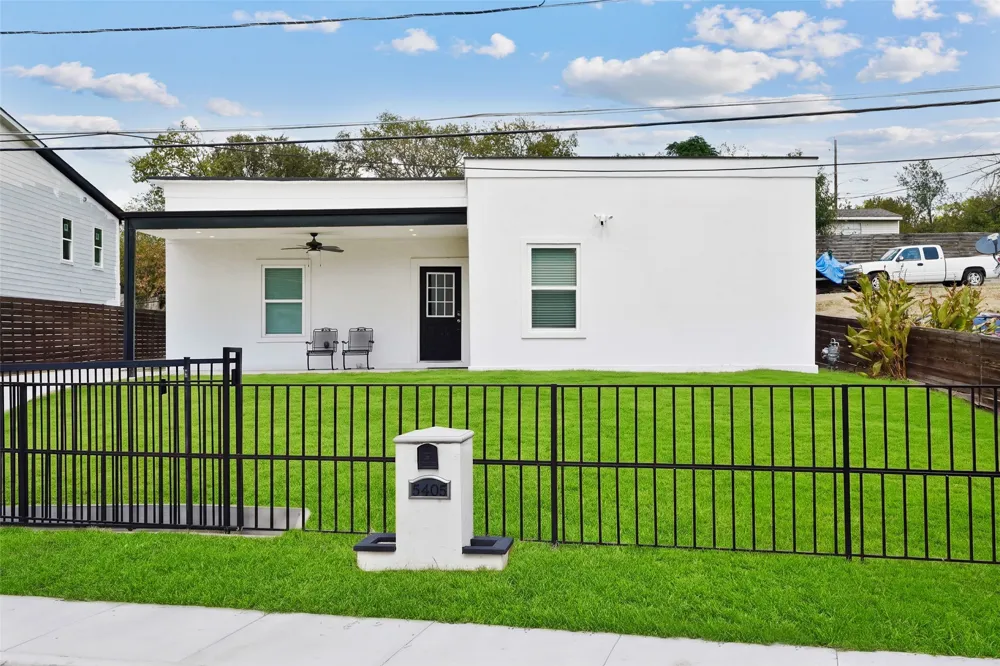 5405 Arcadia Drive Dallas, TX 75211