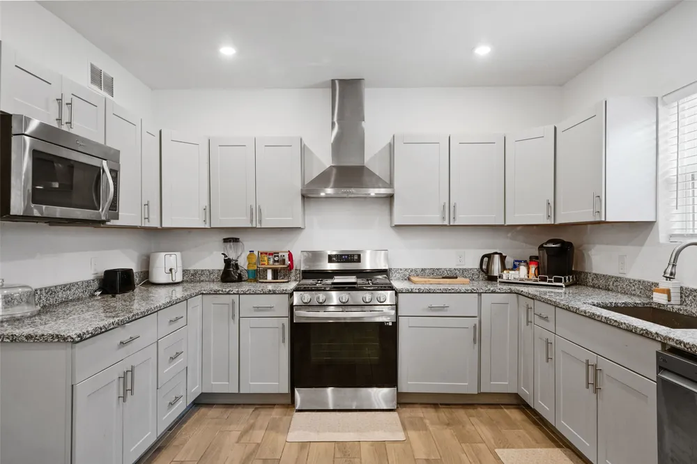 5405 Arcadia Drive Dallas, TX 75211