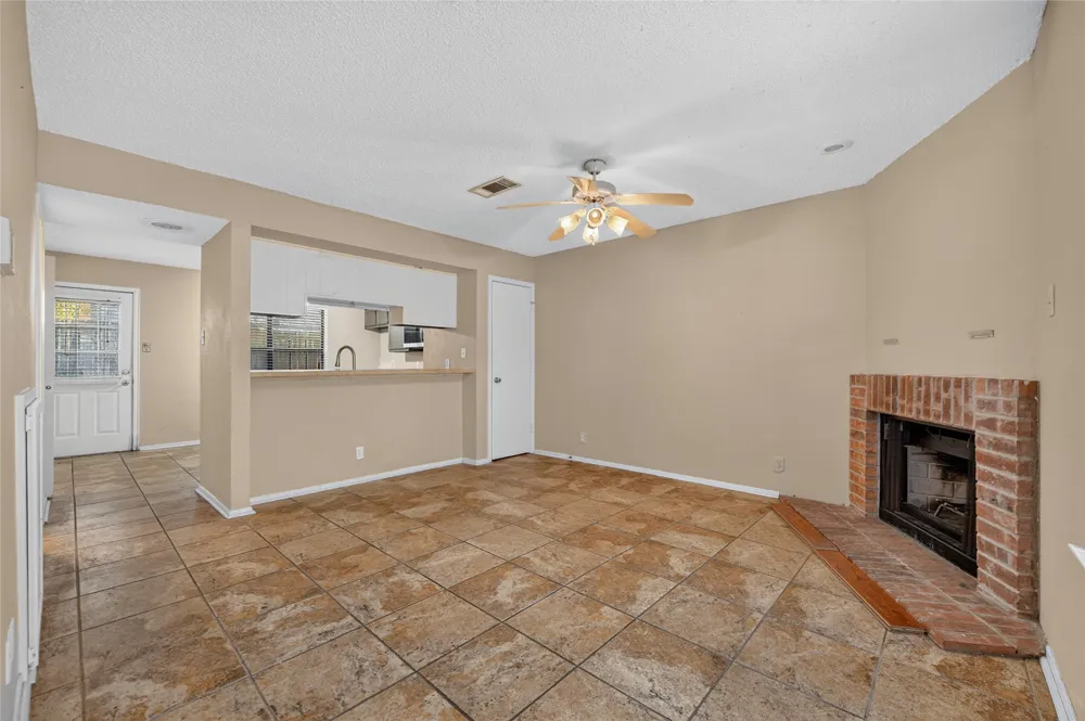 929 Hickory Street #18 Denton, TX 76201