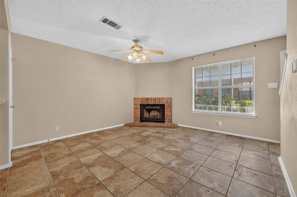 929 Hickory Street #18 Denton, TX 76201
