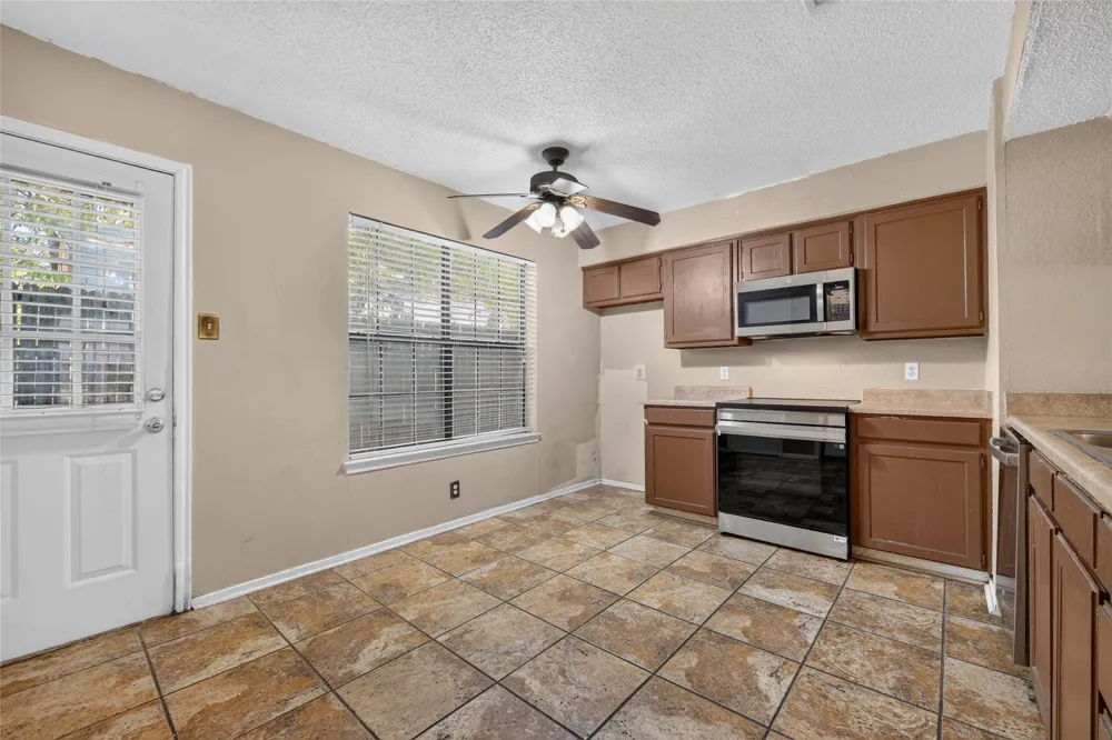 929 Hickory Street #18 Denton, TX 76201