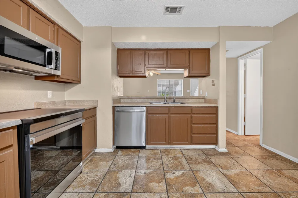 929 Hickory Street #18 Denton, TX 76201
