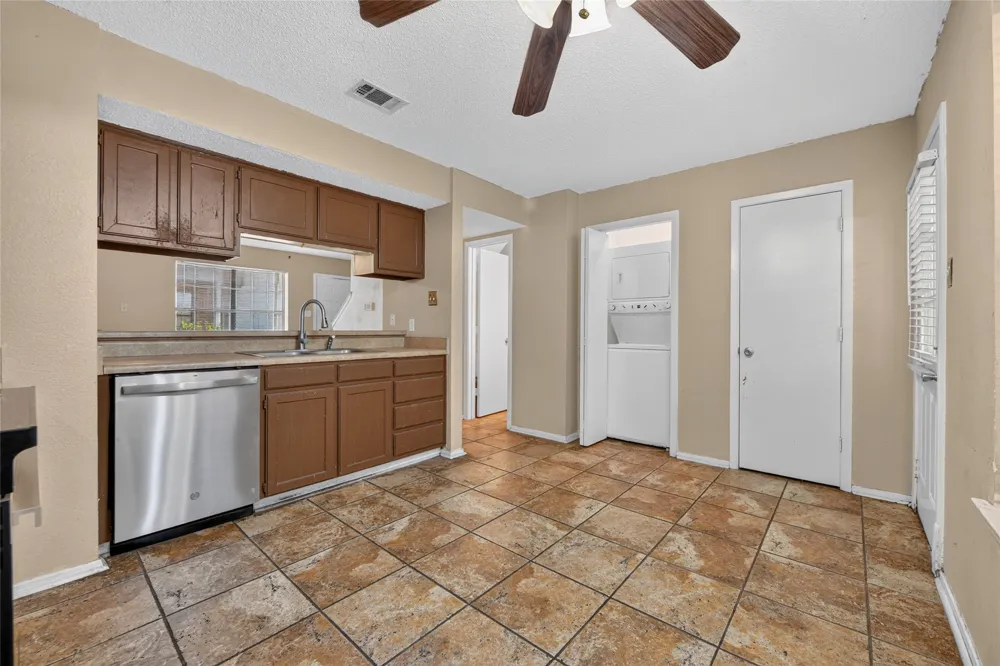 929 Hickory Street #18 Denton, TX 76201