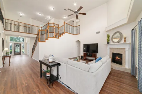 14422 Lakepointe Bend Lane