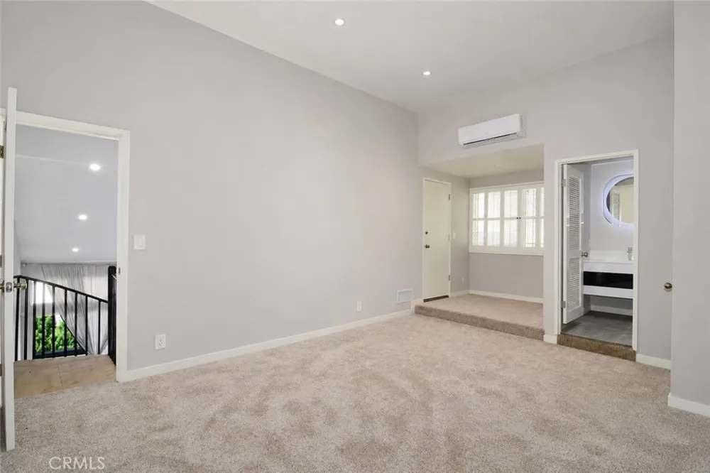 5216 Yarmouth Avenue #307 Encino, CA 91316
