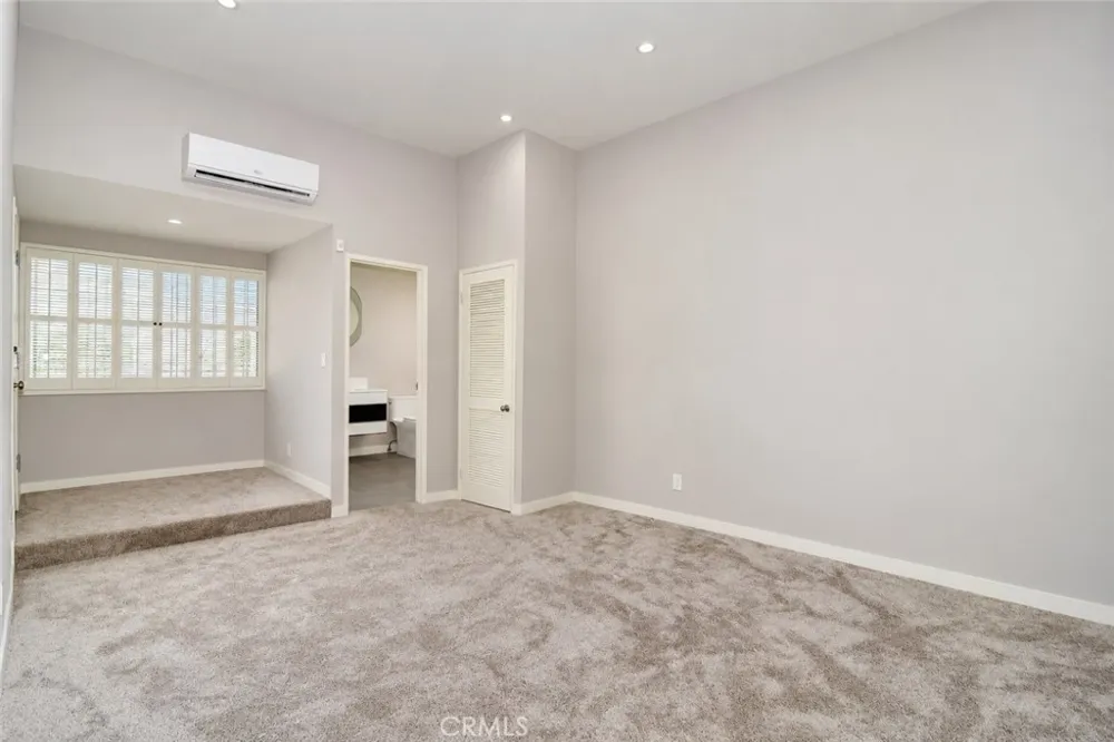 5216 Yarmouth Avenue #307 Encino, CA 91316