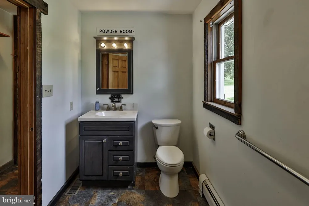 829 GEORGETOWN ROAD Nazareth, PA 18064