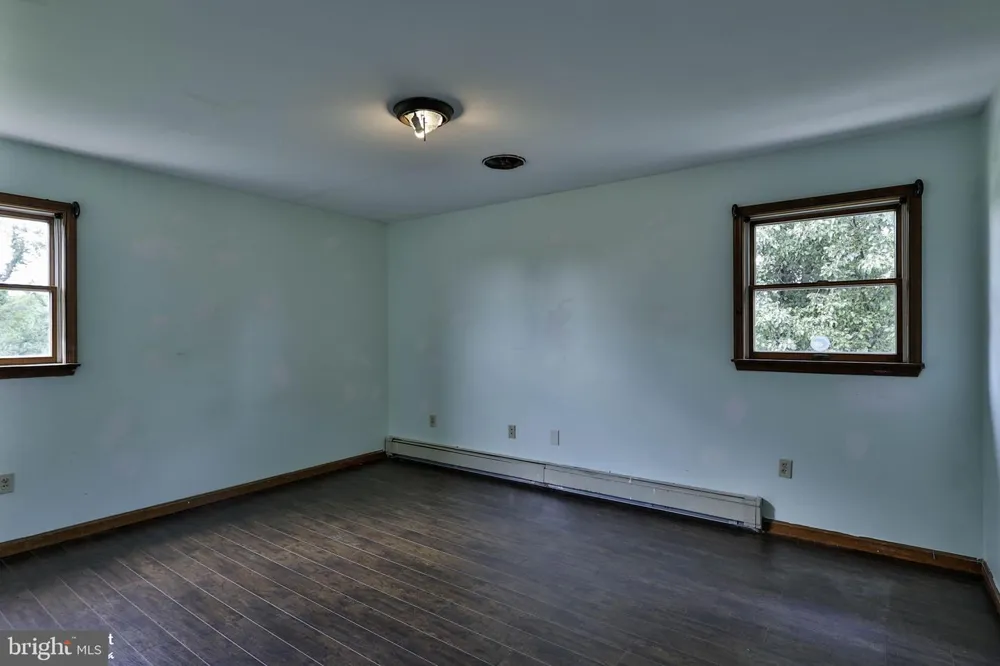 829 GEORGETOWN ROAD Nazareth, PA 18064