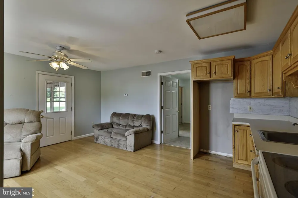 829 GEORGETOWN ROAD Nazareth, PA 18064