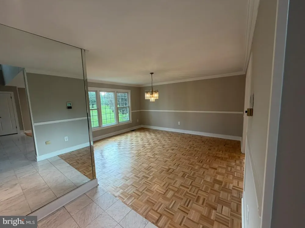 25 SANDTRAP CIRCLE Warminster, PA 18974
