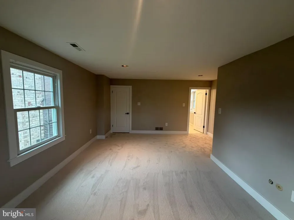 25 SANDTRAP CIRCLE Warminster, PA 18974
