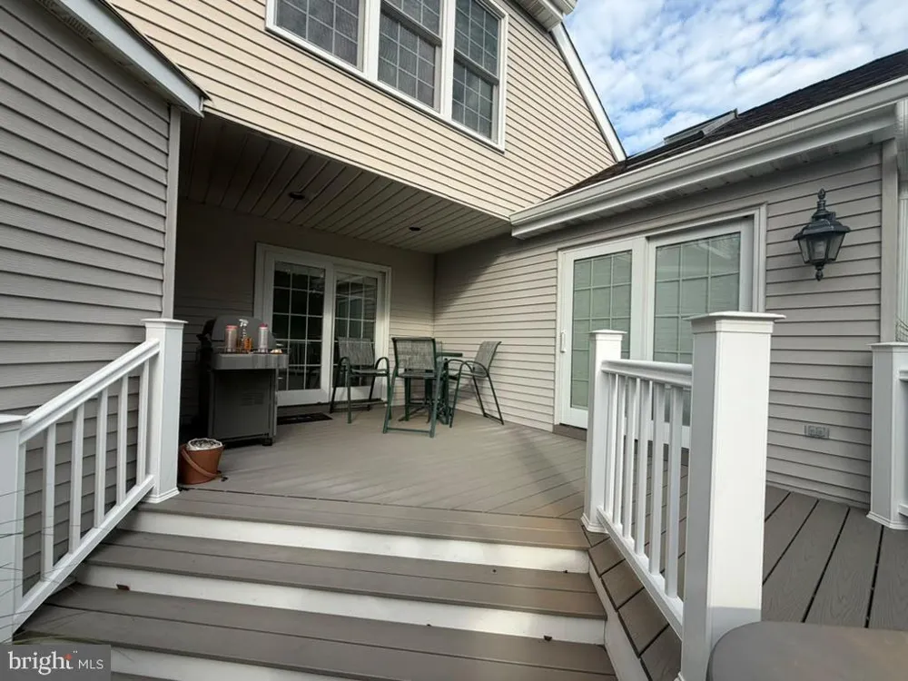 25 SANDTRAP CIRCLE Warminster, PA 18974