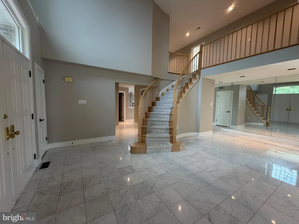 25 SANDTRAP CIRCLE Warminster, PA 18974