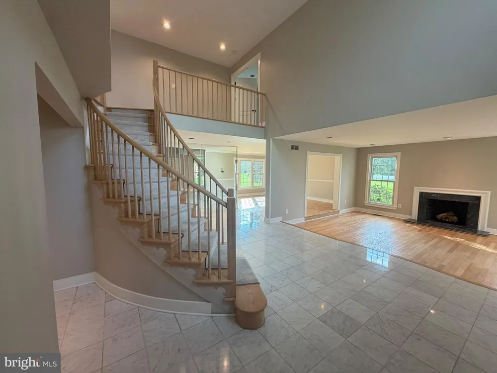 25 SANDTRAP CIRCLE Warminster, PA 18974