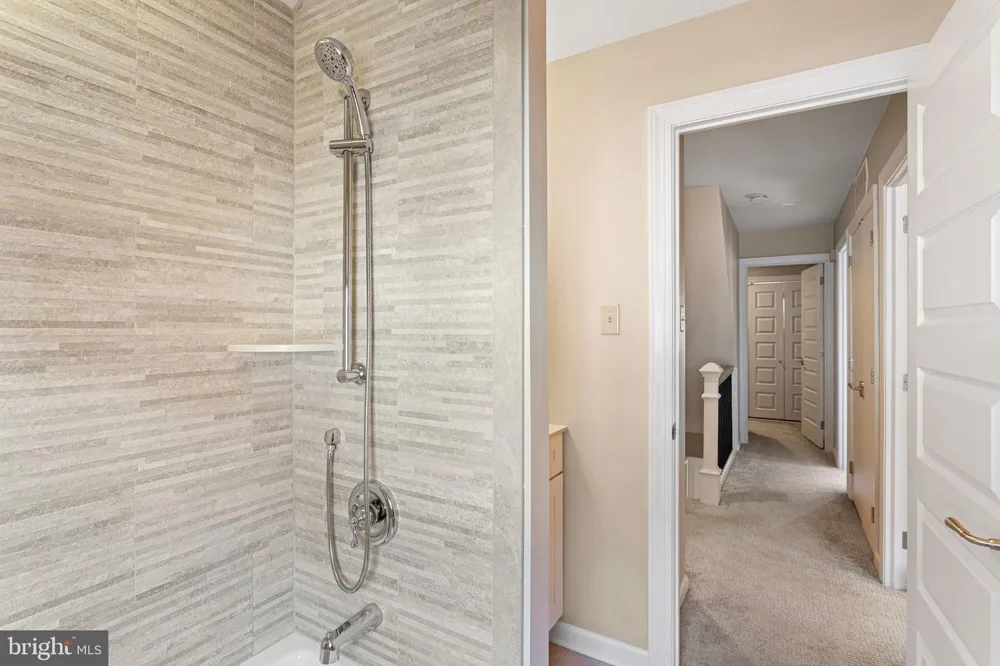 212 S 24TH STREET #2406 Philadelphia, PA 19103