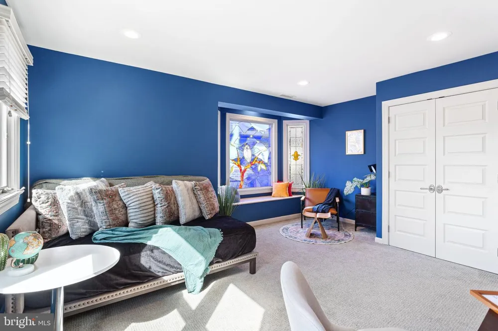 212 S 24TH STREET #2406 Philadelphia, PA 19103