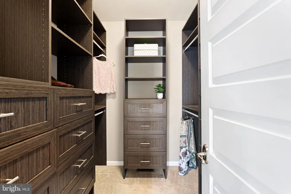 212 S 24TH STREET #2406 Philadelphia, PA 19103