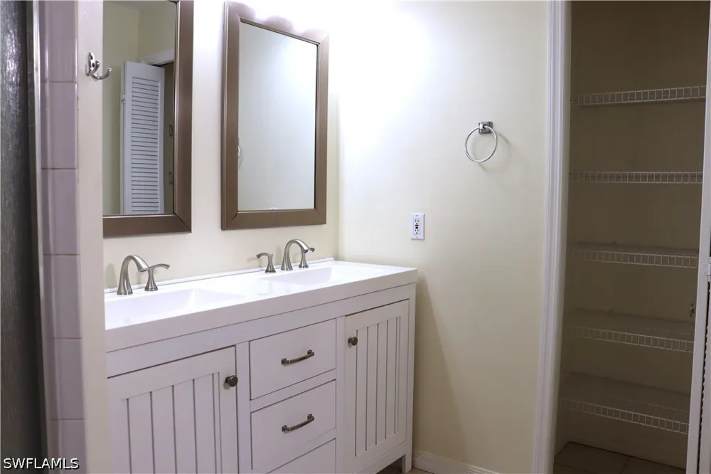 Tiger Cove #603 Naples, FL 34113