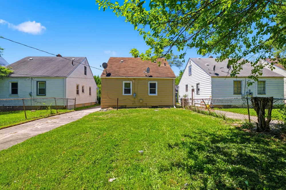 6816 Evergreen Road Detroit, MI 48228