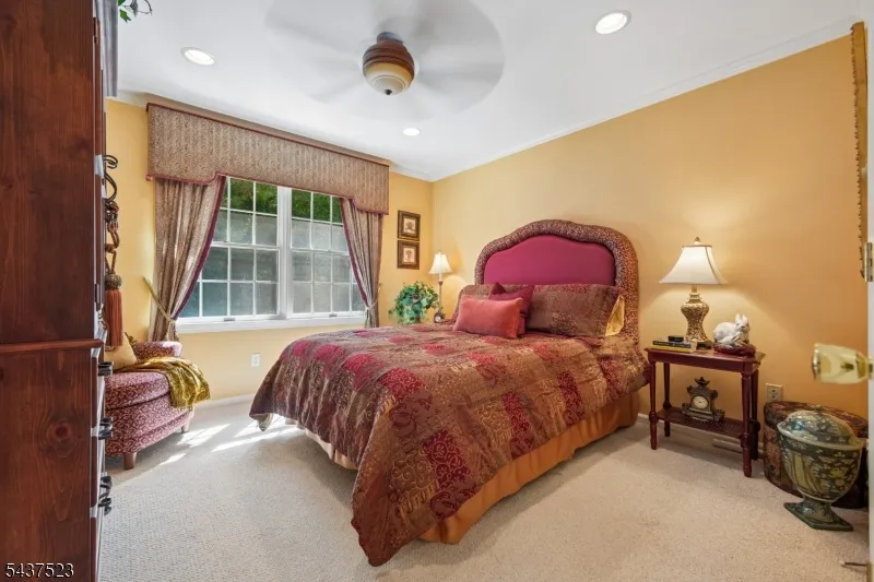 22 Trails End Ct Westfield Town, NJ 07090