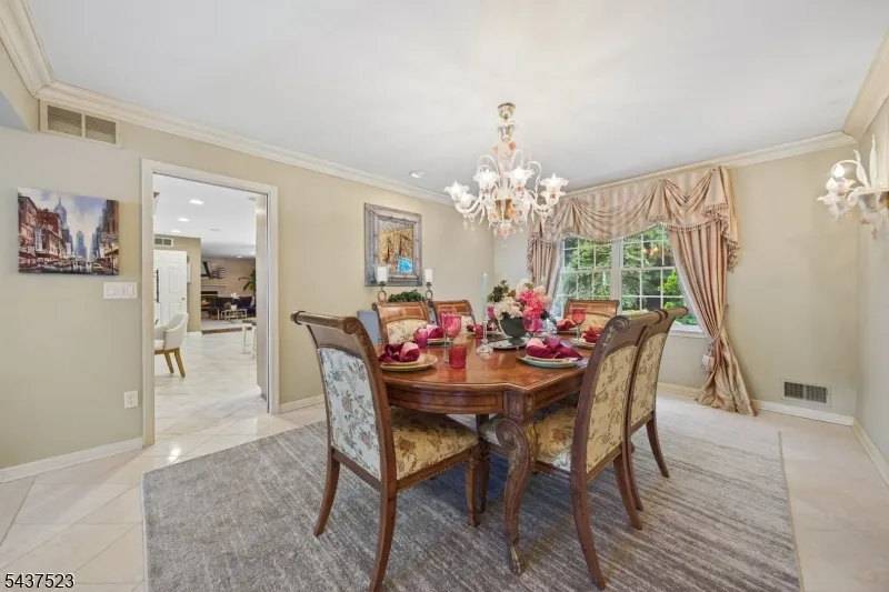 22 Trails End Ct Westfield Town, NJ 07090