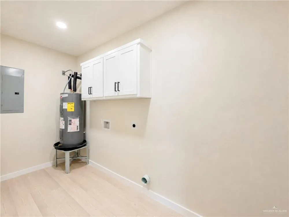 2449 Tuscany Road Weslaco, TX 78596