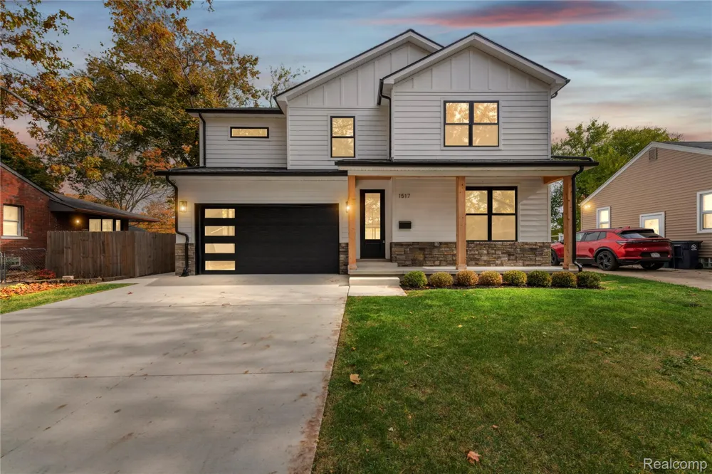 1517 McLean Avenue Royal Oak City, MI 48067