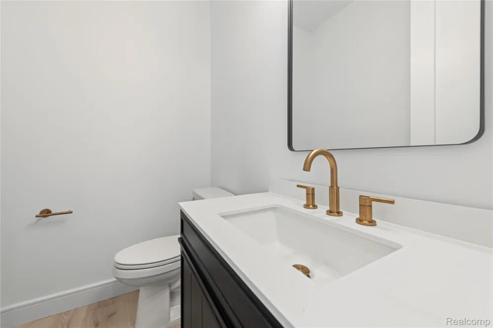 1517 McLean Avenue Royal Oak City, MI 48067