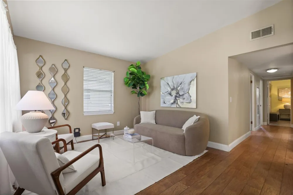 520 OAKHURST STREET Altamonte Springs, FL 32701