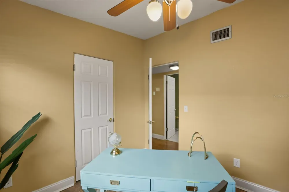 520 OAKHURST STREET Altamonte Springs, FL 32701