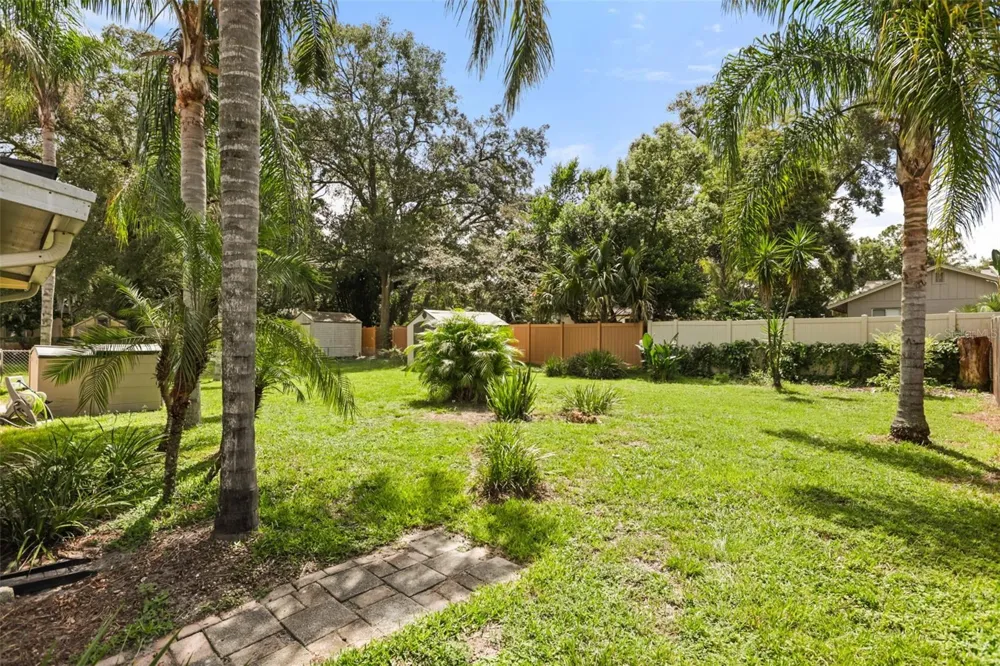 520 OAKHURST STREET Altamonte Springs, FL 32701