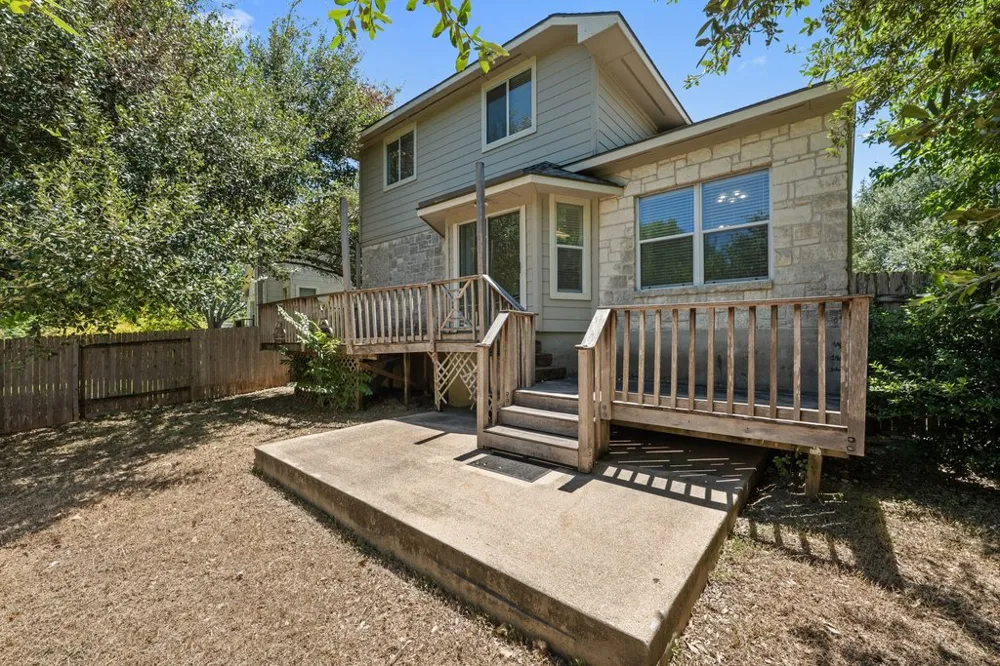 1637 Gaylord Drive Austin, TX 78728