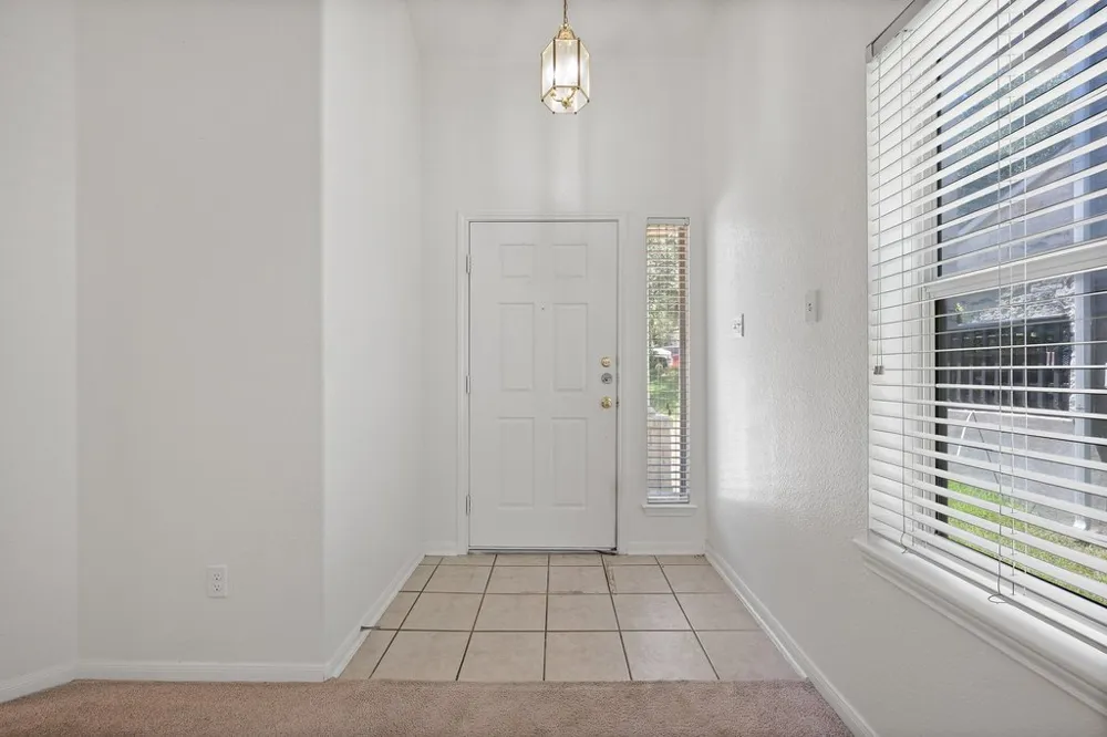 1637 Gaylord Drive Austin, TX 78728