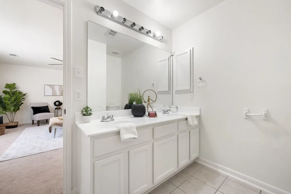 1637 Gaylord Drive Austin, TX 78728