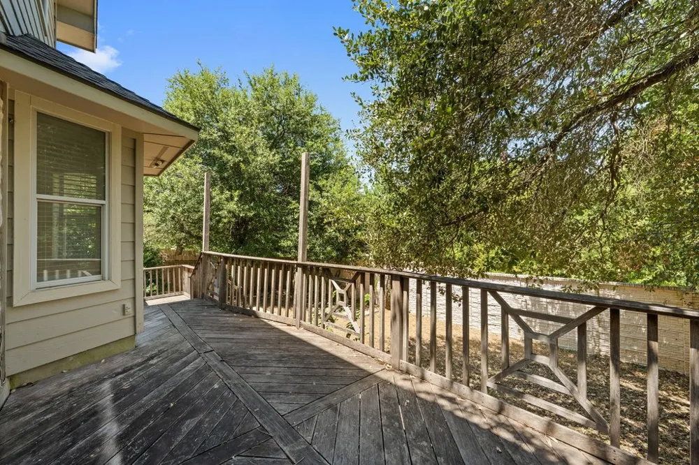 1637 Gaylord Drive Austin, TX 78728