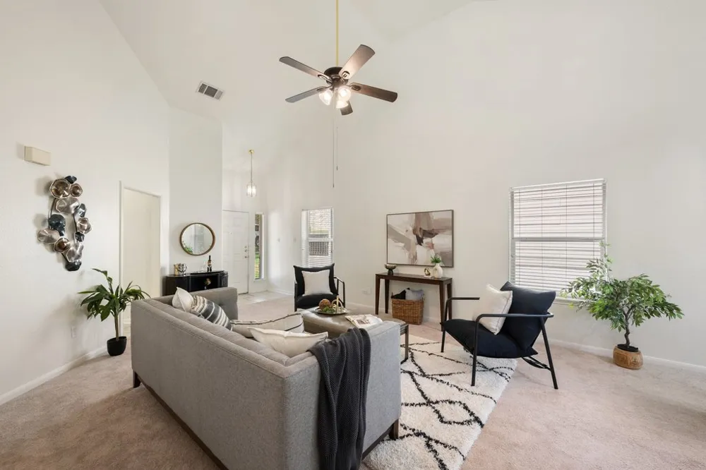 1637 Gaylord Drive Austin, TX 78728