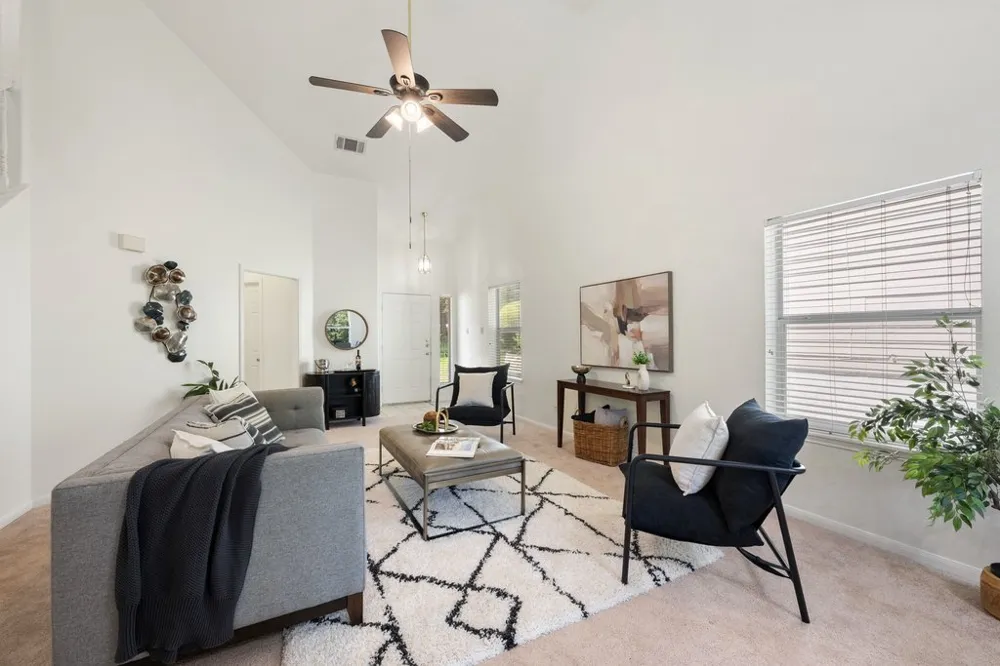 1637 Gaylord Drive Austin, TX 78728